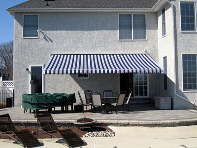 19' x 13'1” on stucco